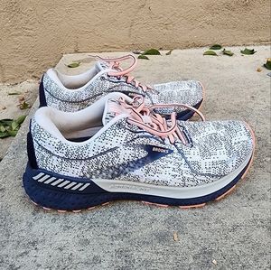 Brooks Adrenaline 21 Womens Shoes Size 9